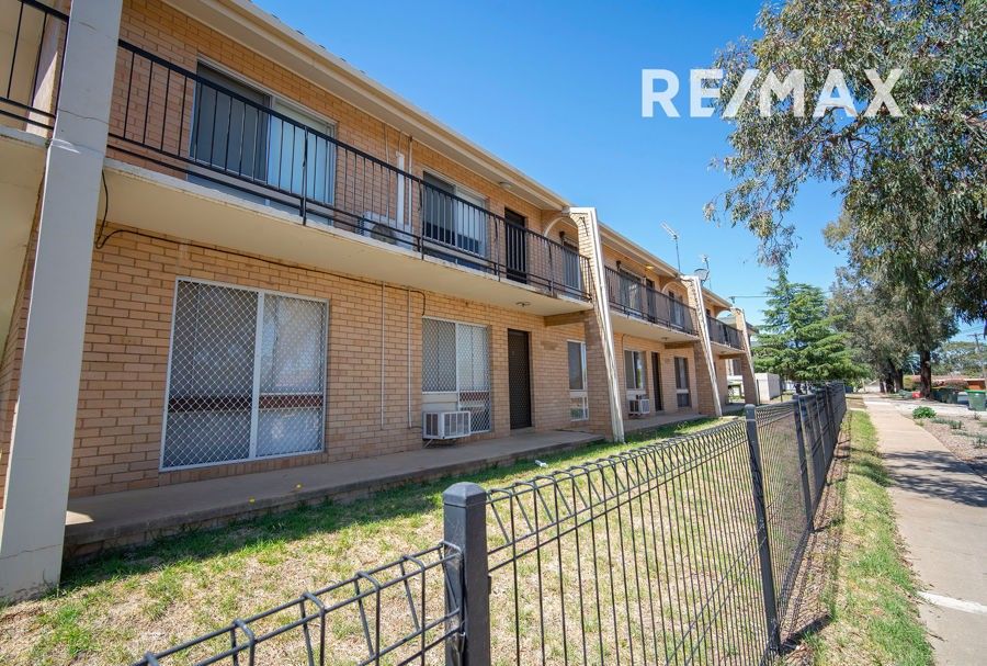 5/4 Nordlingen Drive, Tolland NSW 2650