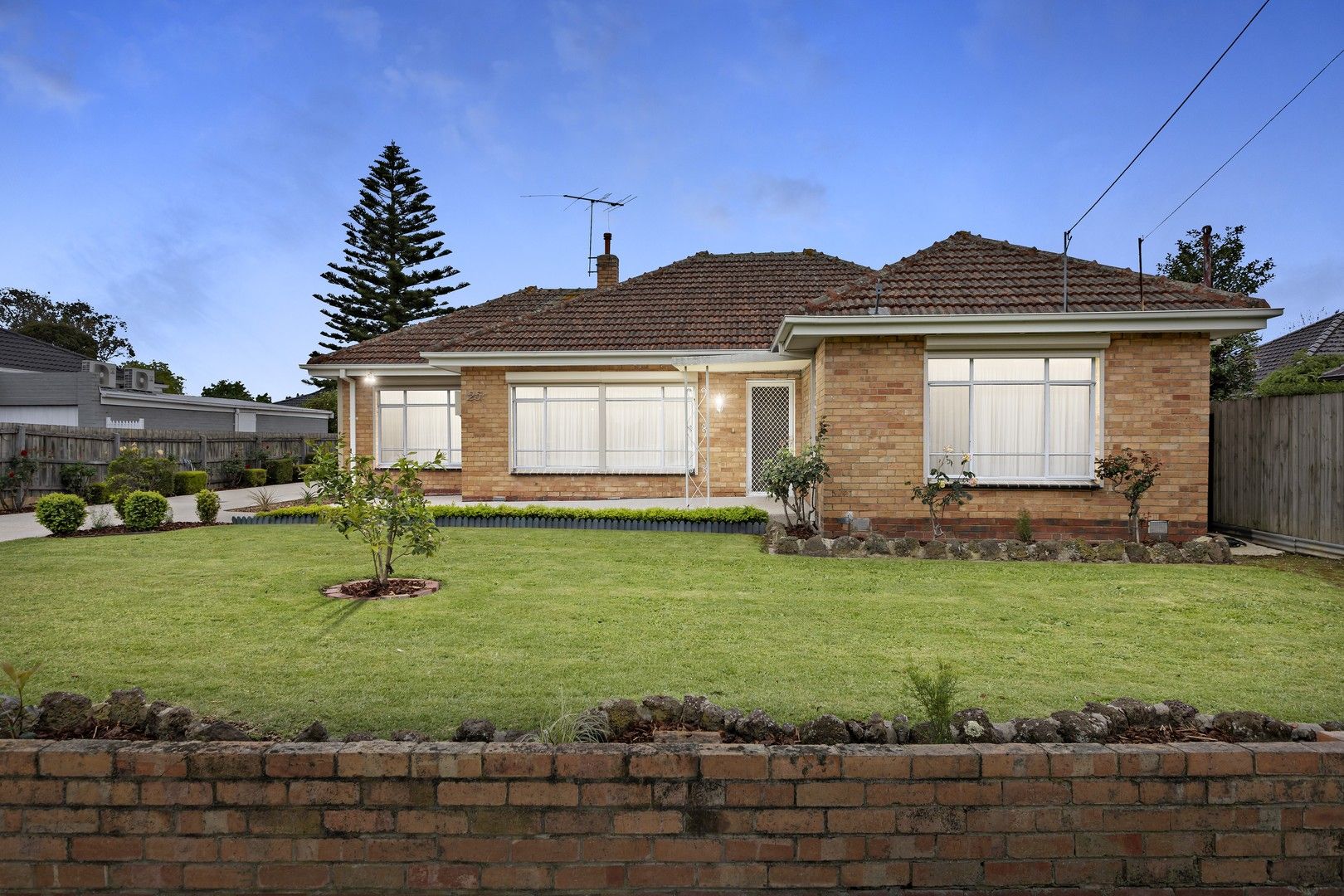 1/25 Paget Street, Hughesdale VIC 3166, Image 0