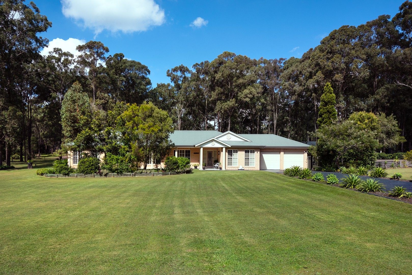 4 Diamantina Place, Wallalong NSW 2320, Image 0