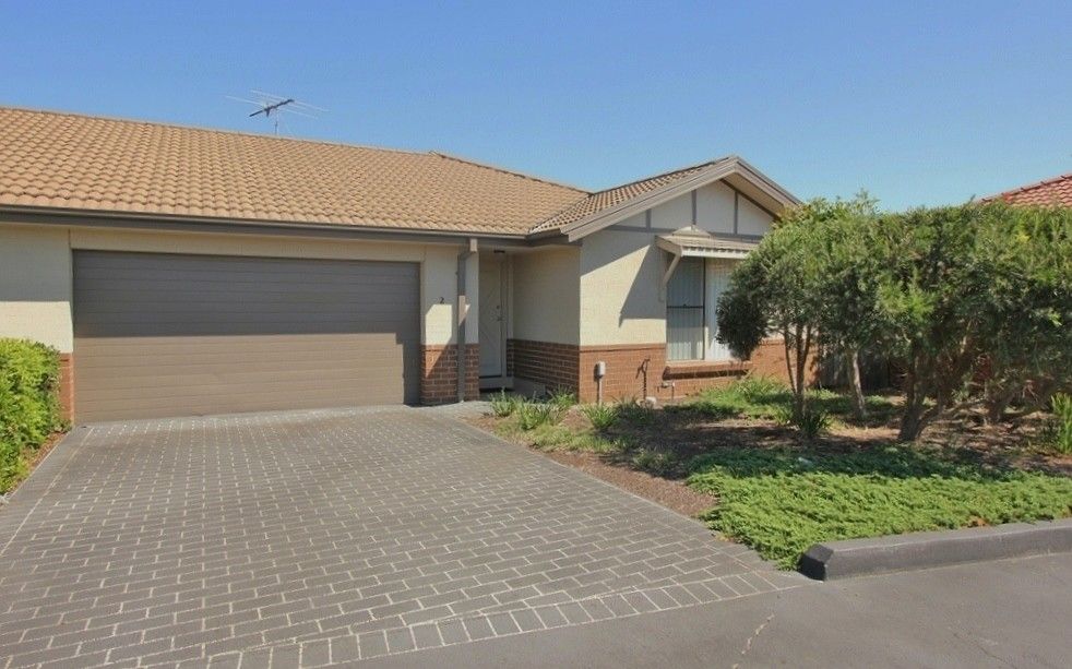 2/12 Denton Park Drive, Rutherford NSW 2320, Image 0