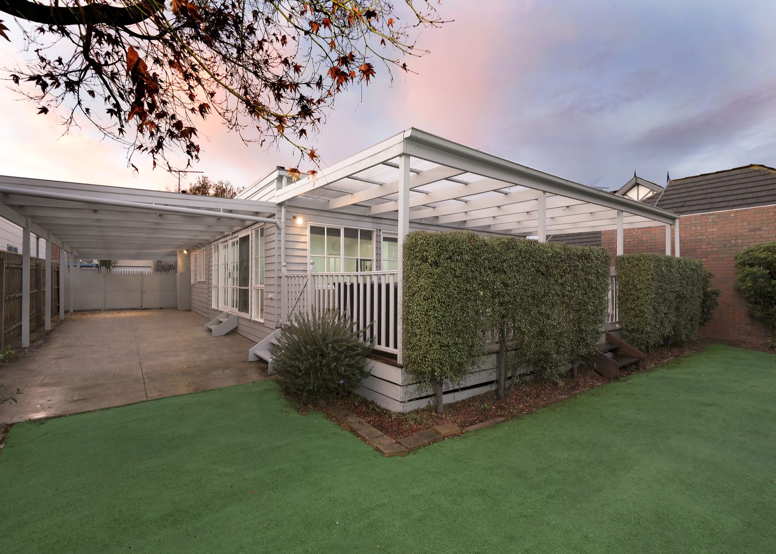 15 Henshall Road, Strathmore VIC 3041, Image 2