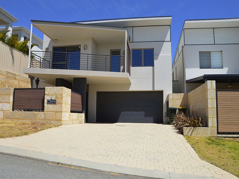 3 bedrooms House in 2 Carcione Rise YANGEBUP WA, 6164