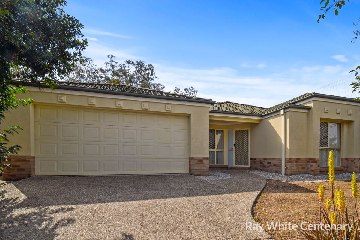 3 bedrooms House in 19 Stockwhip Place SUMNER QLD, 4074