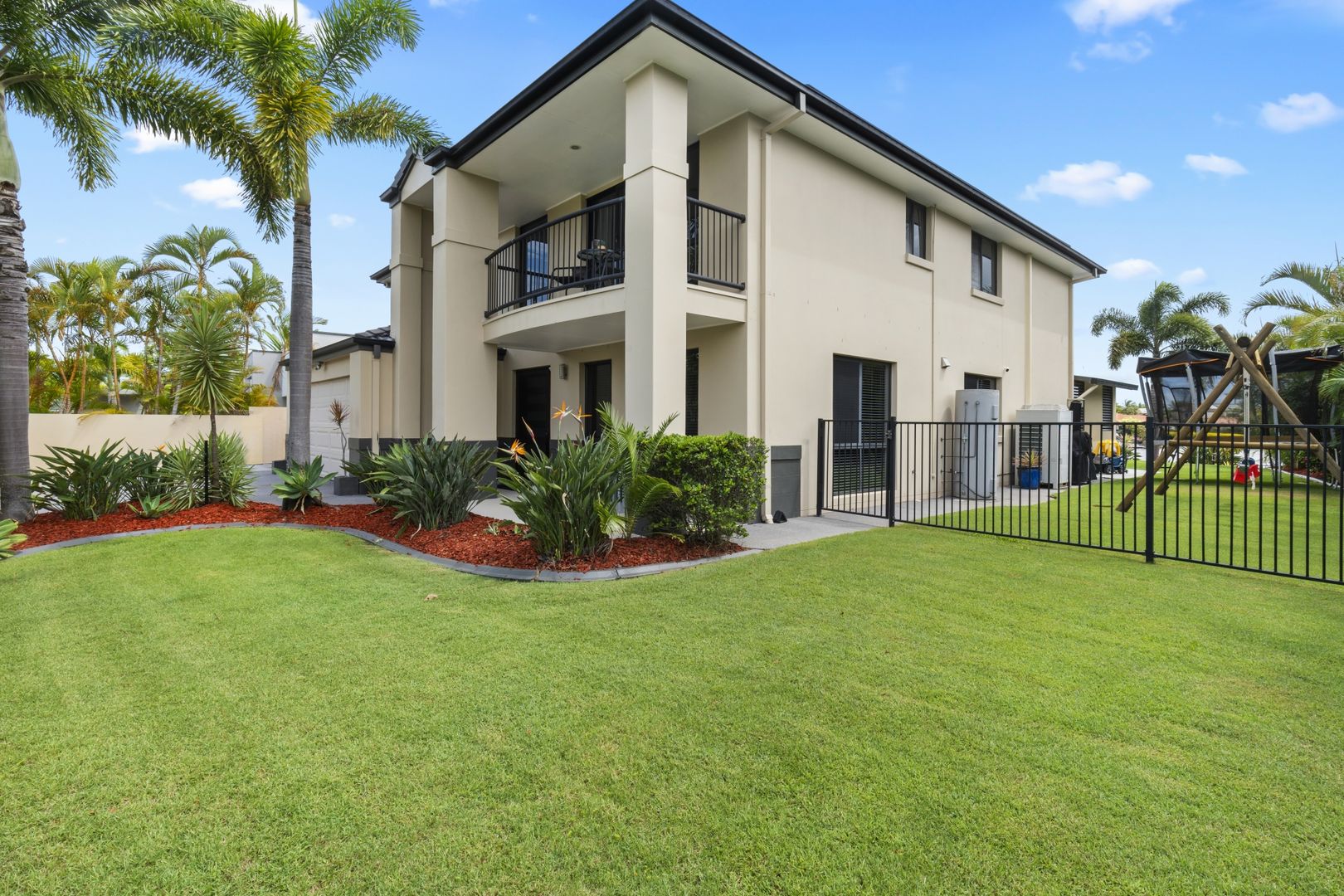 6 The Peninsula, Helensvale QLD 4212, Image 2