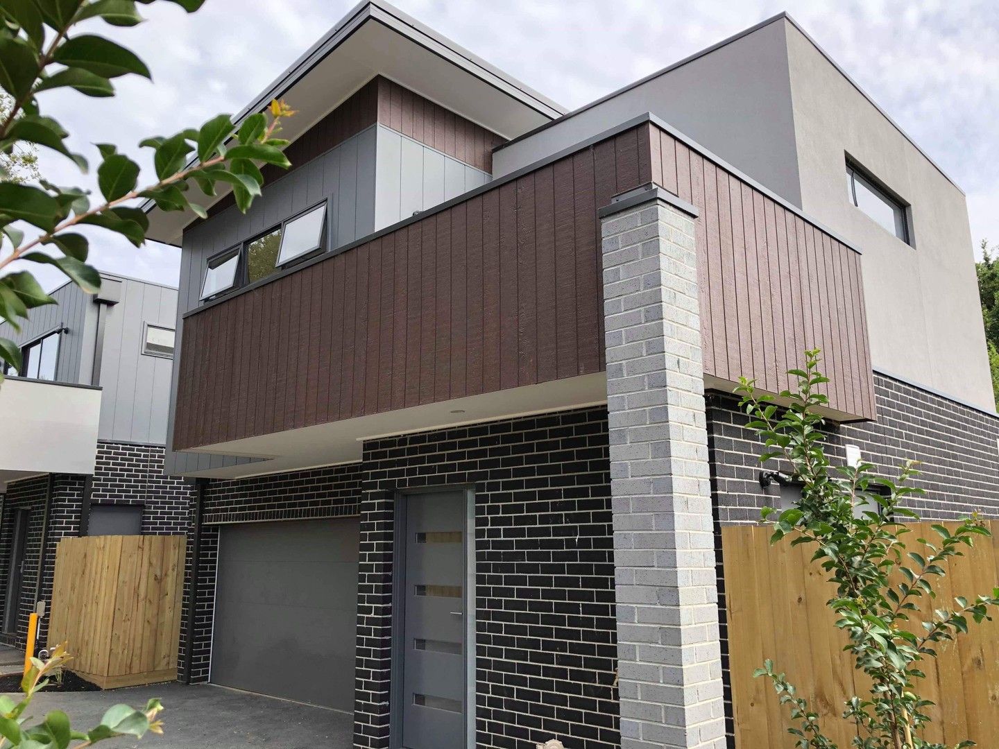 3 bedrooms Townhouse in 1 OSCAR PLACE KILSYTH VIC, 3137