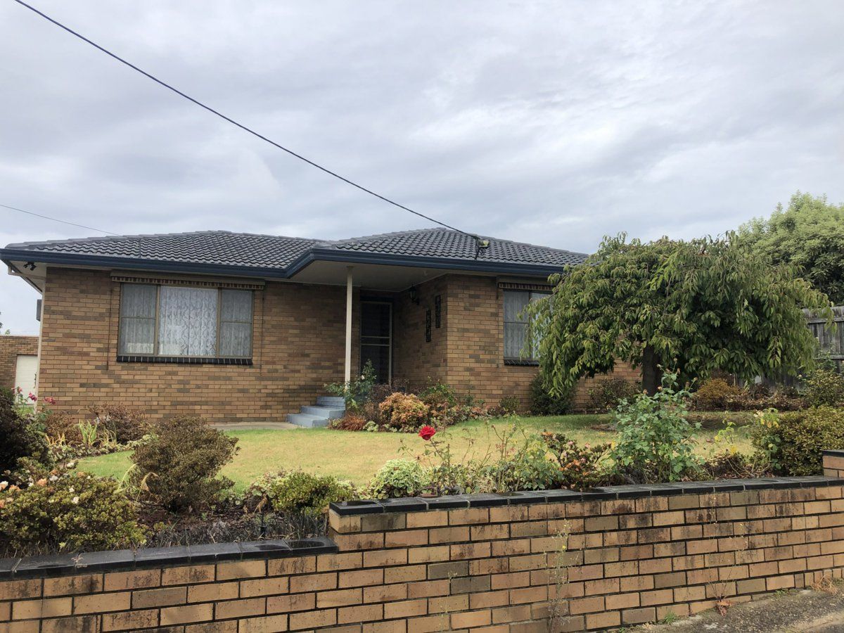 3 bedrooms House in 19 Goodman Street BAIRNSDALE VIC, 3875