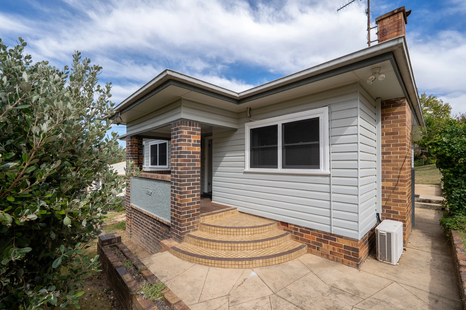 Primary image of 72 Dangar Street, Armidale NSW 2350