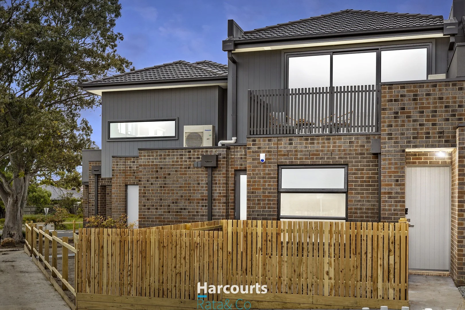 3 Leaflove Walk, South Morang VIC 3752