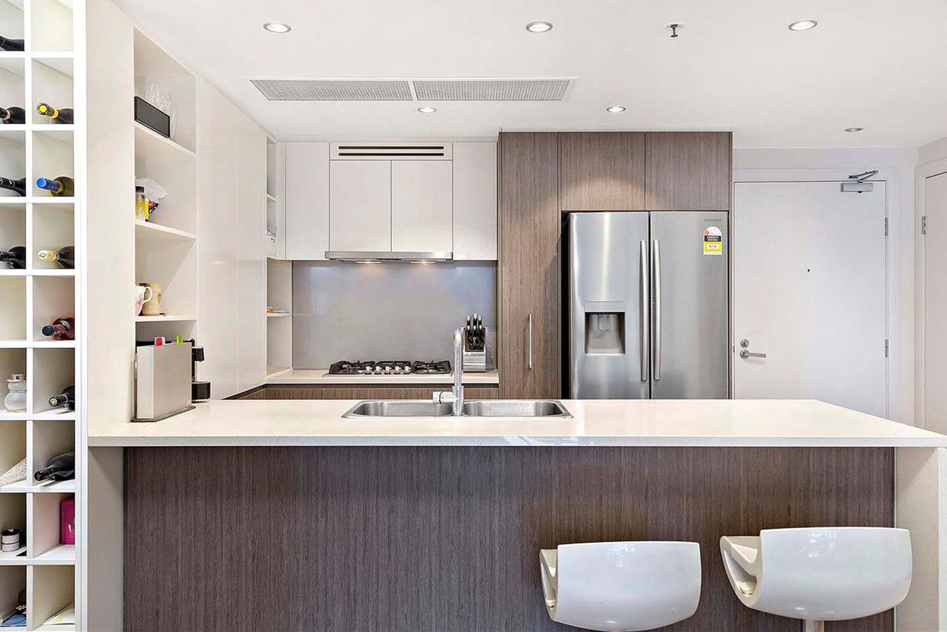 2 bedrooms Apartment / Unit / Flat in 405/63 Shoreline Dr RHODES NSW, 2138