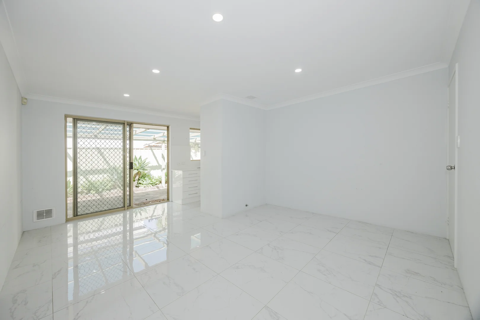 Additional image 17 of 11/25 Rochester Avenue, Beckenham WA 6107