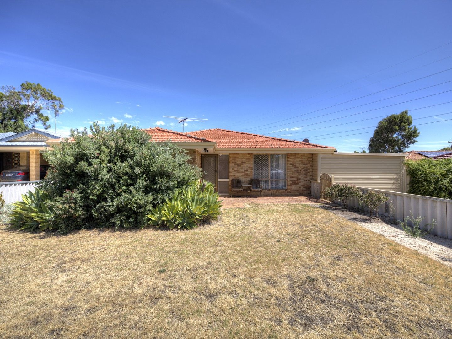 4 Reeves Place, Swan View WA 6056, Image 0