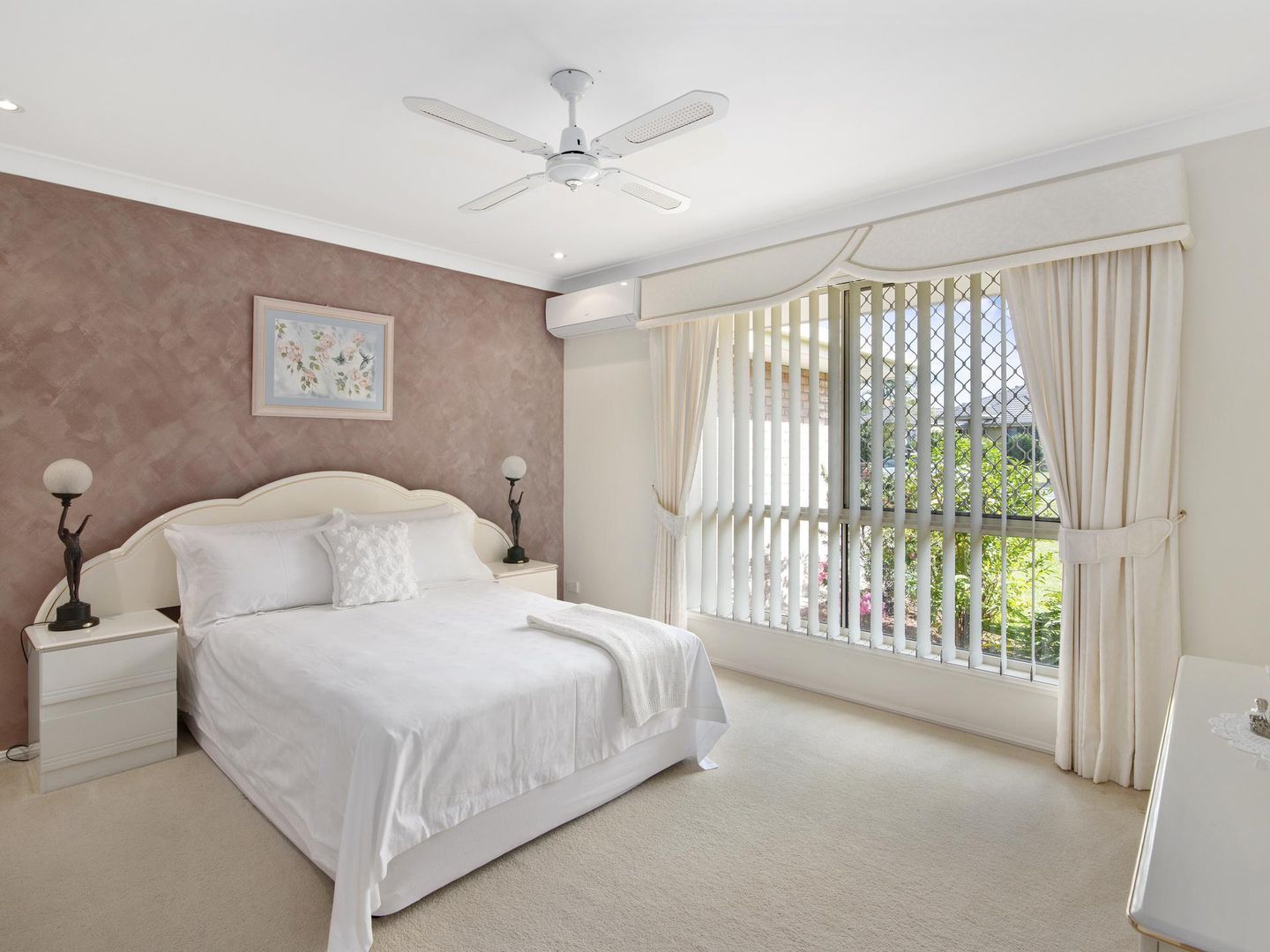 1/1 Peppertree Circuit, Robina QLD 4226, Image 2