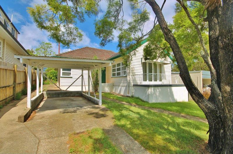 3 bedrooms House in 14 Meteor Street COORPAROO QLD, 4151