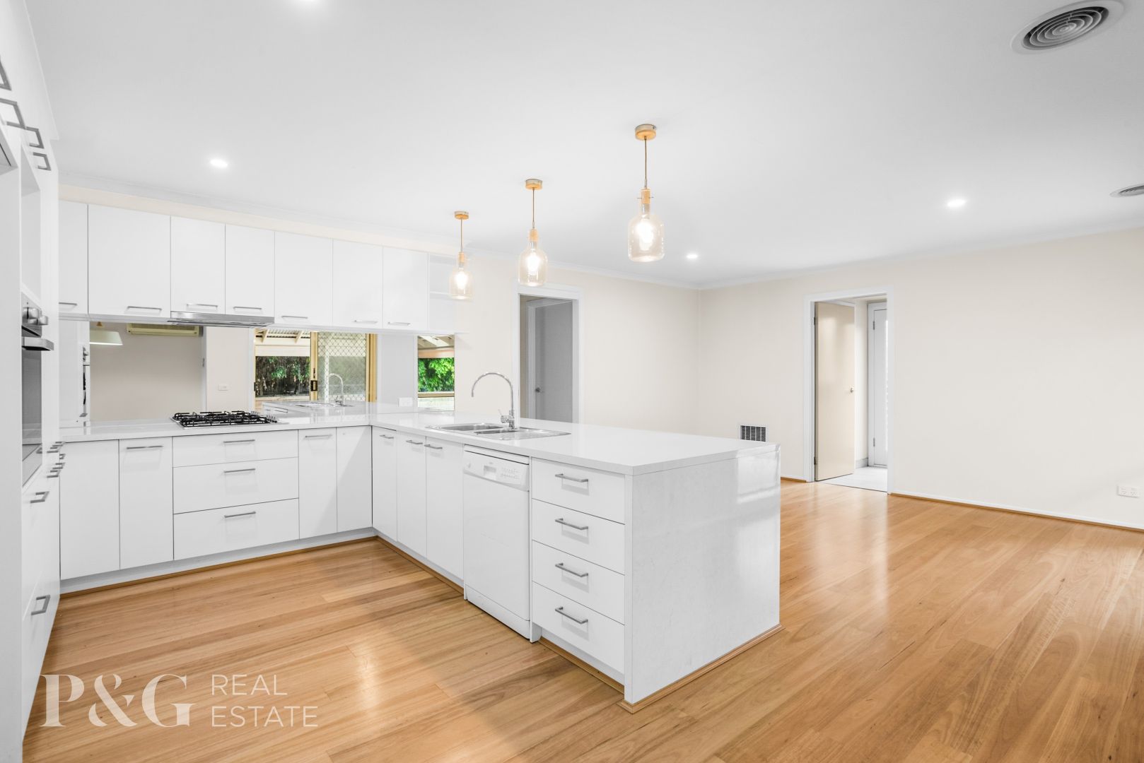 10 Yate Mews, Berwick VIC 3806 House For Rent Domain