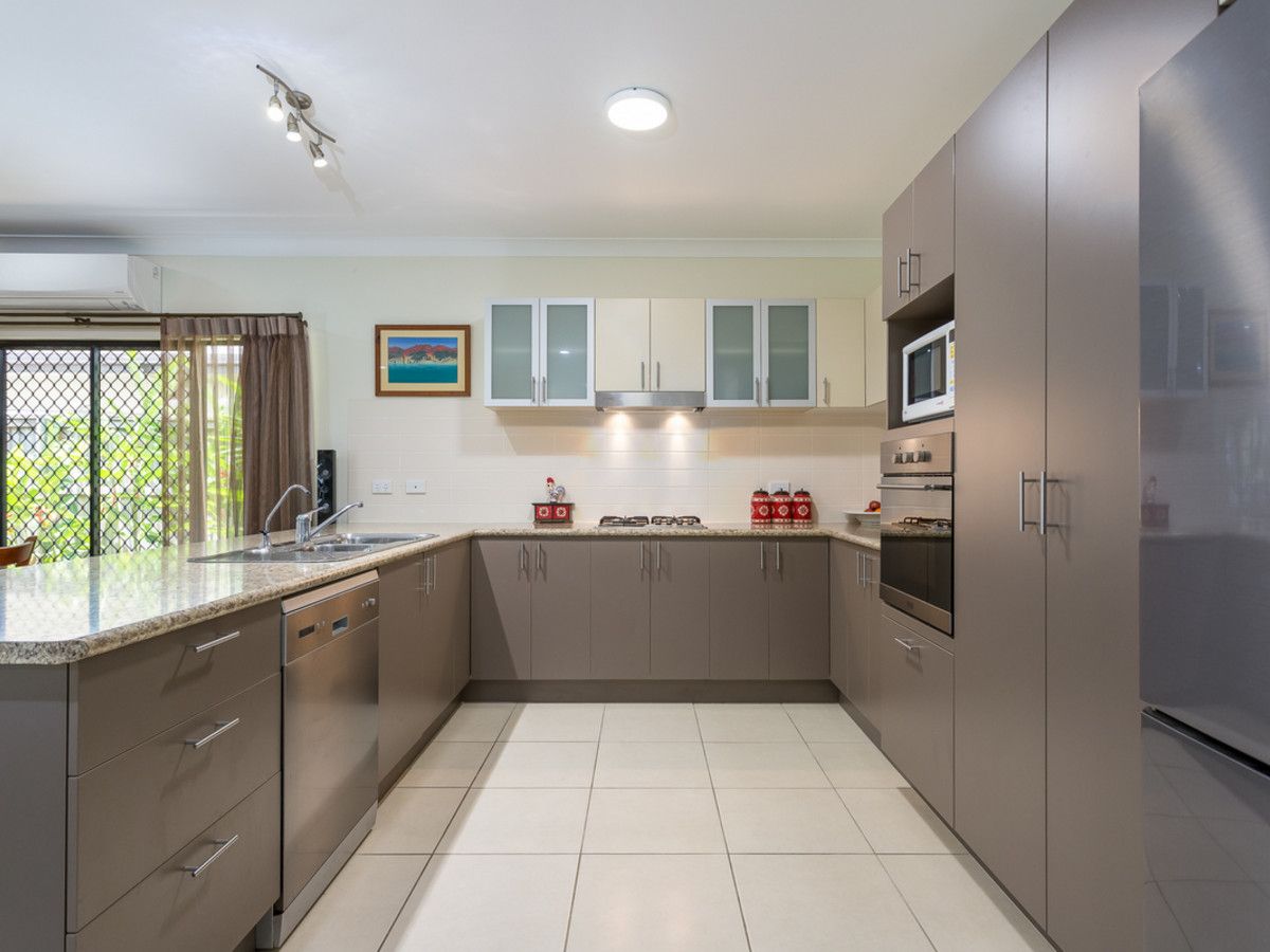 15 Hatch Close, Trinity Beach QLD 4879, Image 2