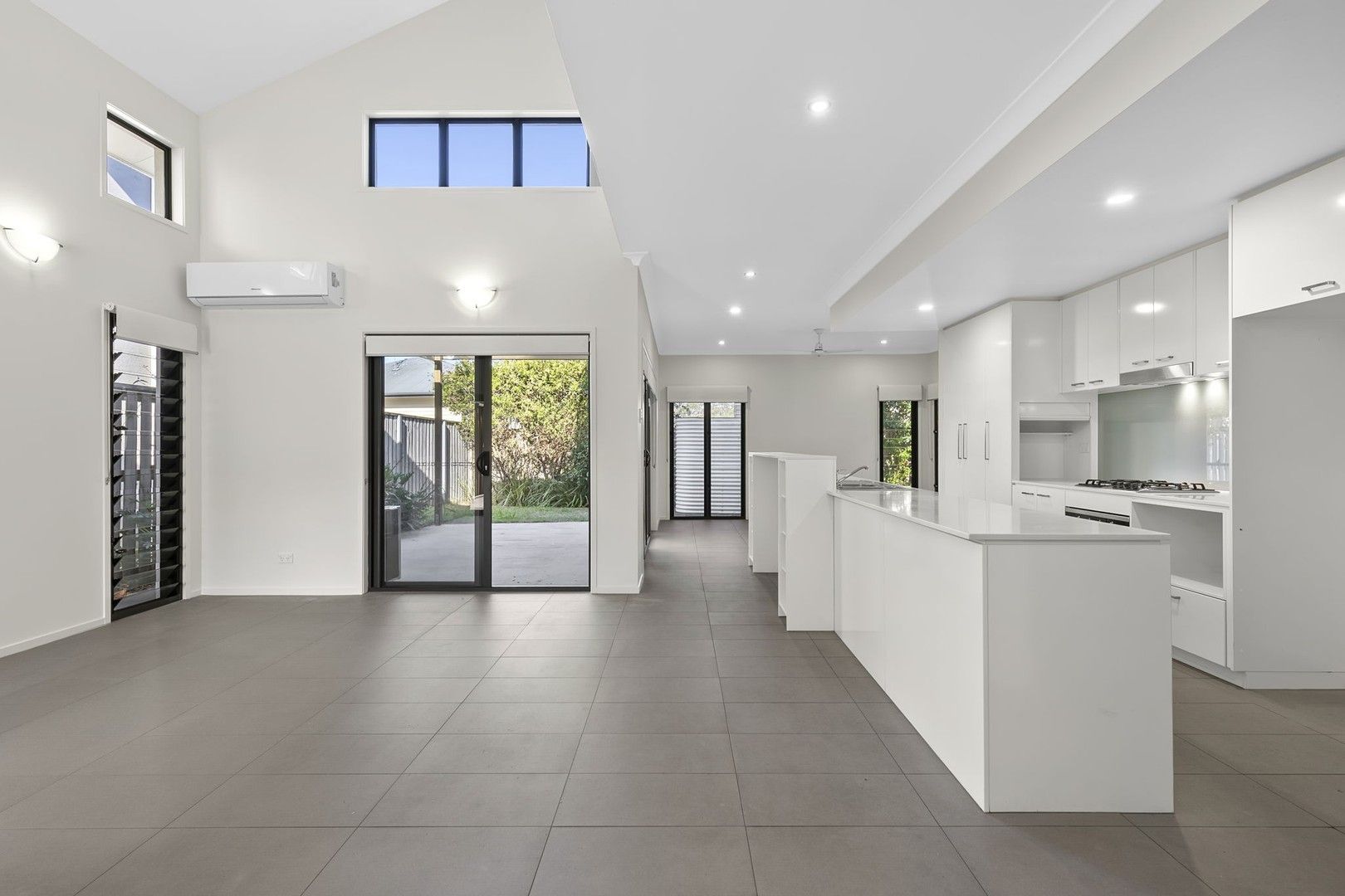 3 bedrooms Apartment / Unit / Flat in 11/57 Moss Rd WAKERLEY QLD, 4154