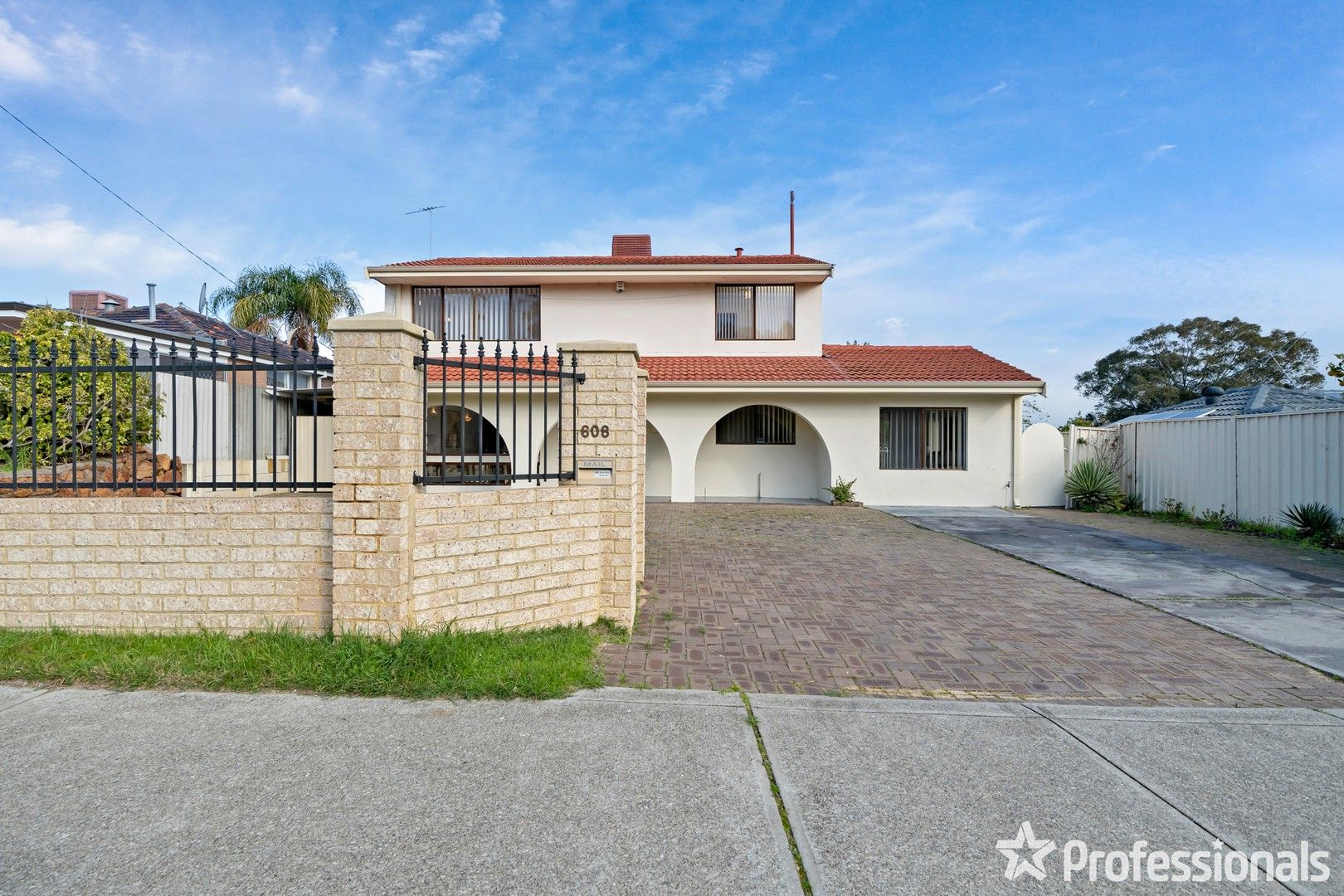 608 Beach Road, Hamersley WA 6022, Image 0