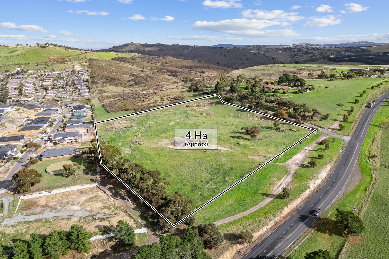 Vacant land in 375 Riddell Road, SUNBURY VIC, 3429