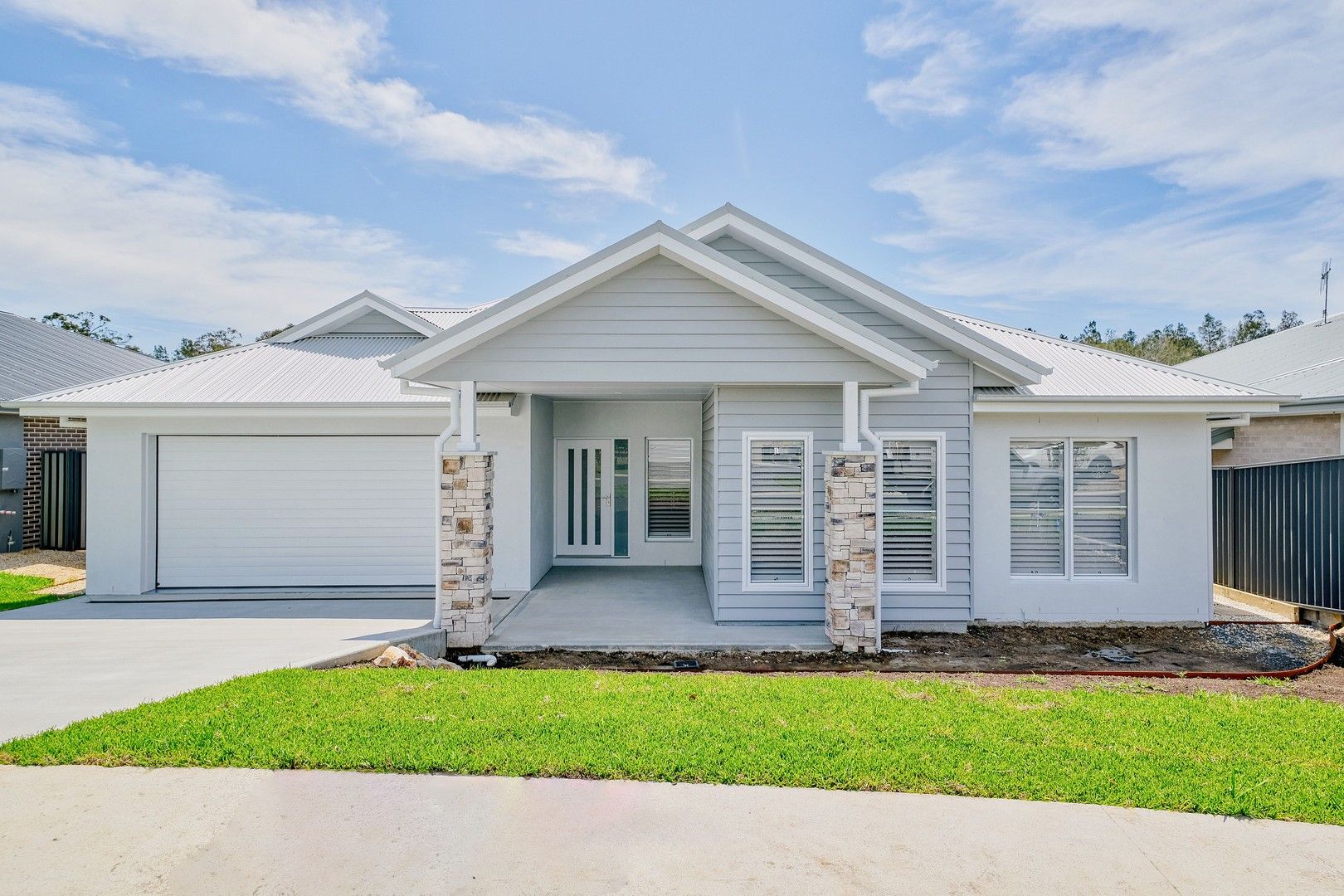 4 bedrooms House in 13 Tiger Quoll Drive LAKE CATHIE NSW, 2445
