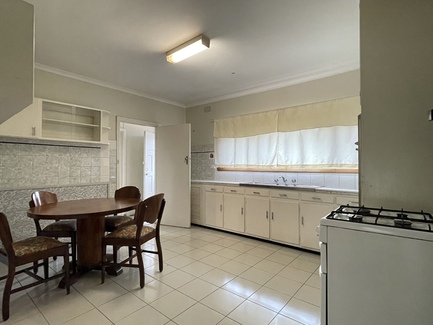1/4 Anderson Street, Lalor VIC 3075, Image 2