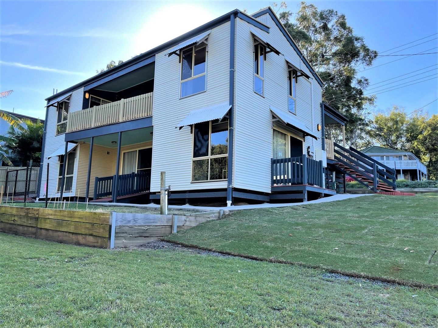 2 bedrooms House in 6 Cutter St RUSSELL ISLAND QLD, 4184