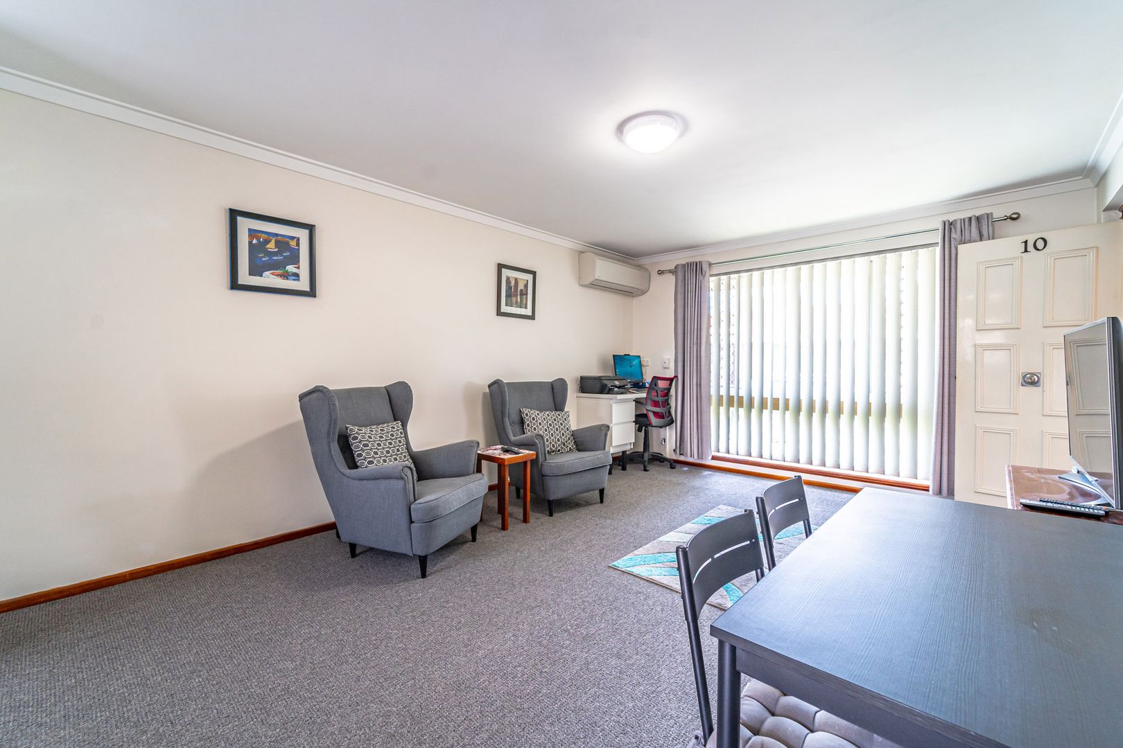 10/10 Hefron Street, Rockingham WA 6168, Image 2