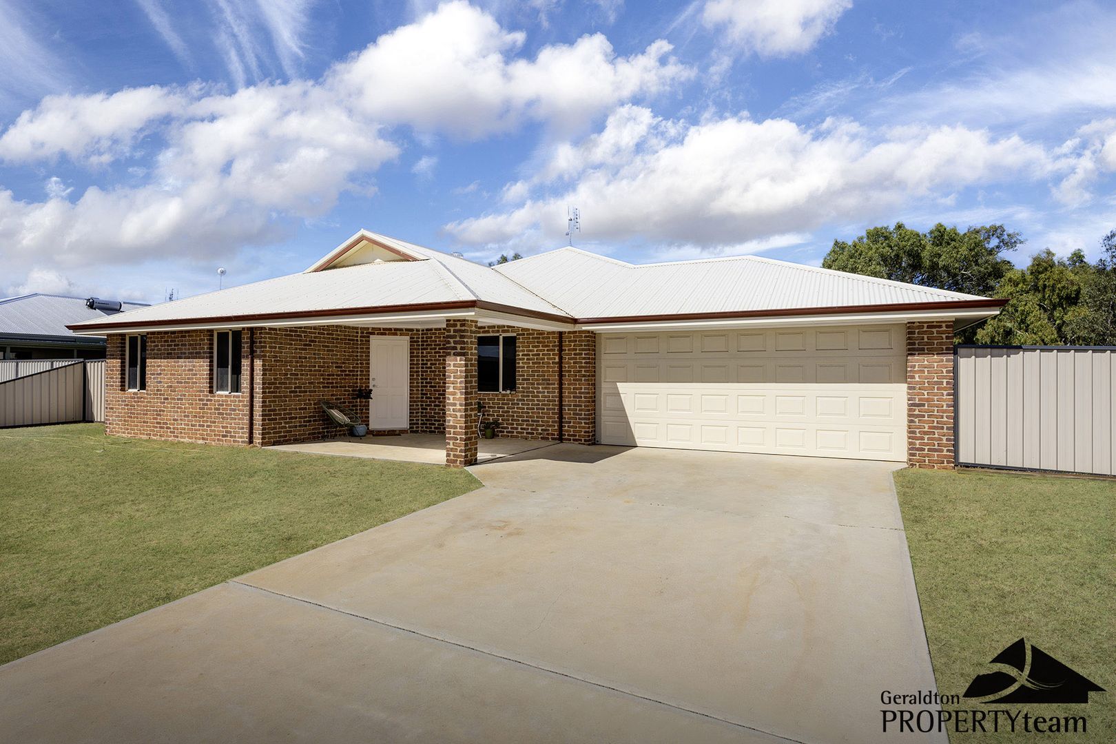 16 Bayliss Road, Dongara WA 6525, Image 1