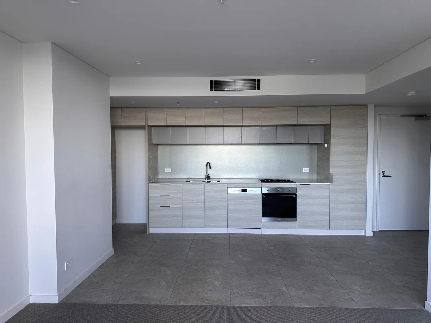 Additional image 22 of 2b2b/103 South Wharf Drive, Docklands VIC 3008