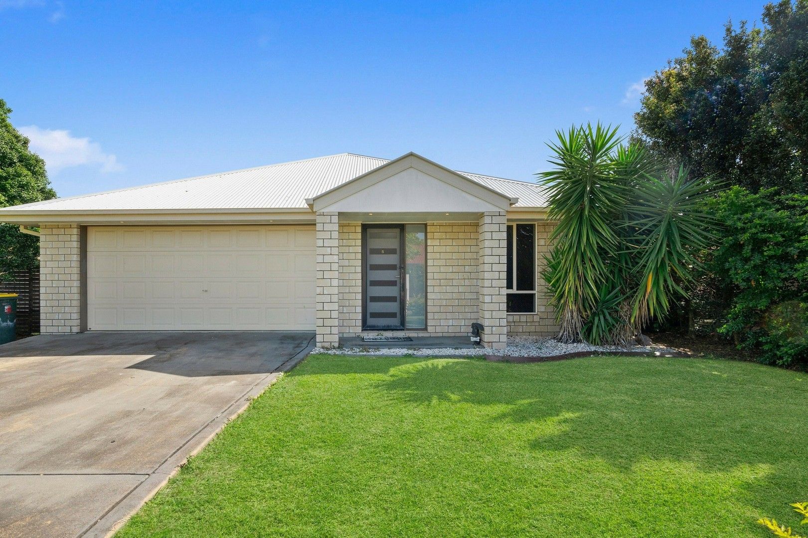 4 bedrooms House in 5 Jacques Cl CABOOLTURE QLD, 4510