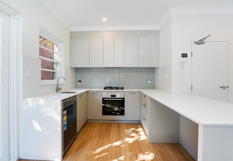 3/10a Palmerston Avenue, Bronte NSW 2024 Apartment For Rent 1,020