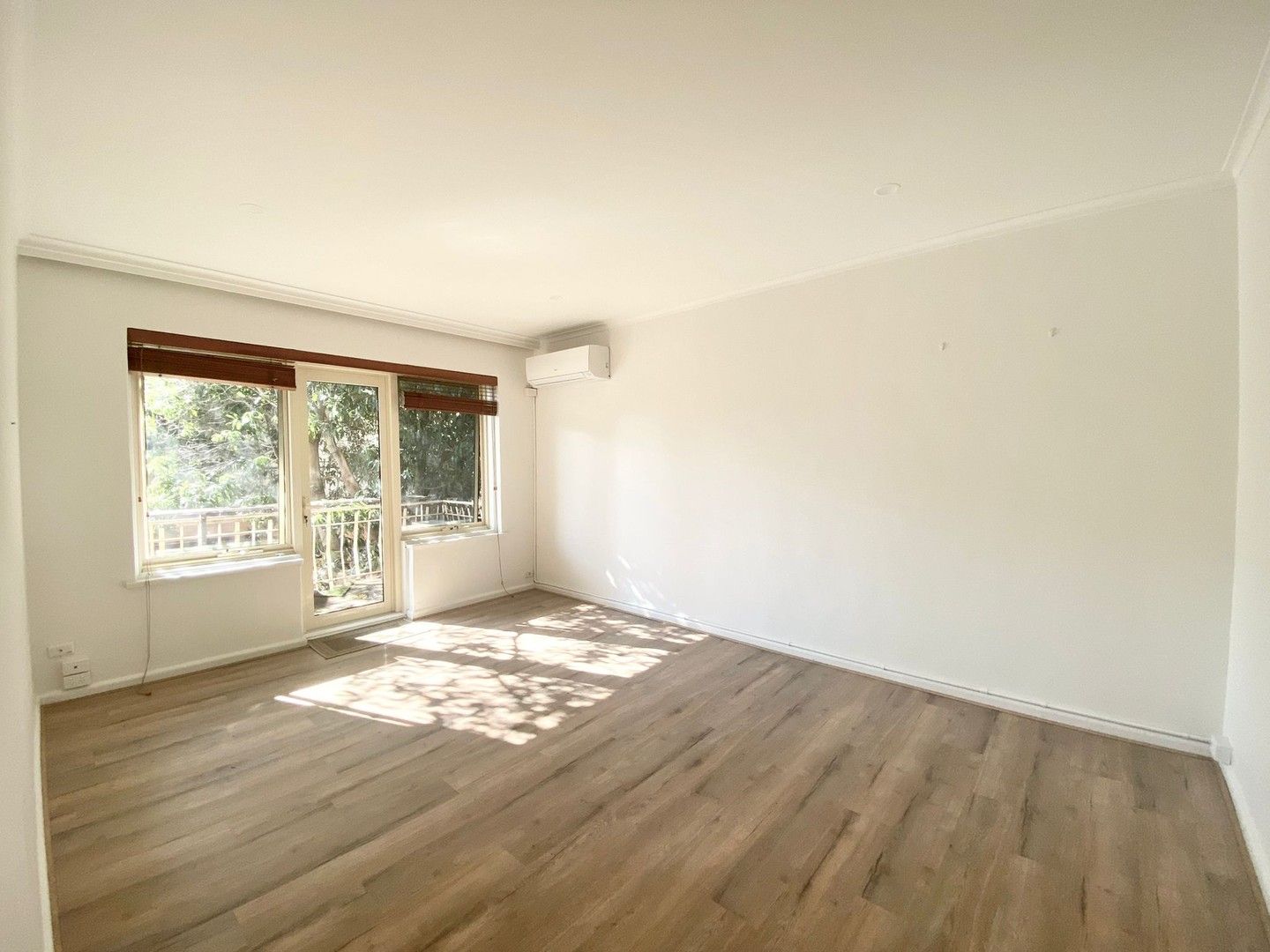 2 bedrooms Apartment / Unit / Flat in 23/197 Brighton Road ELWOOD VIC, 3184