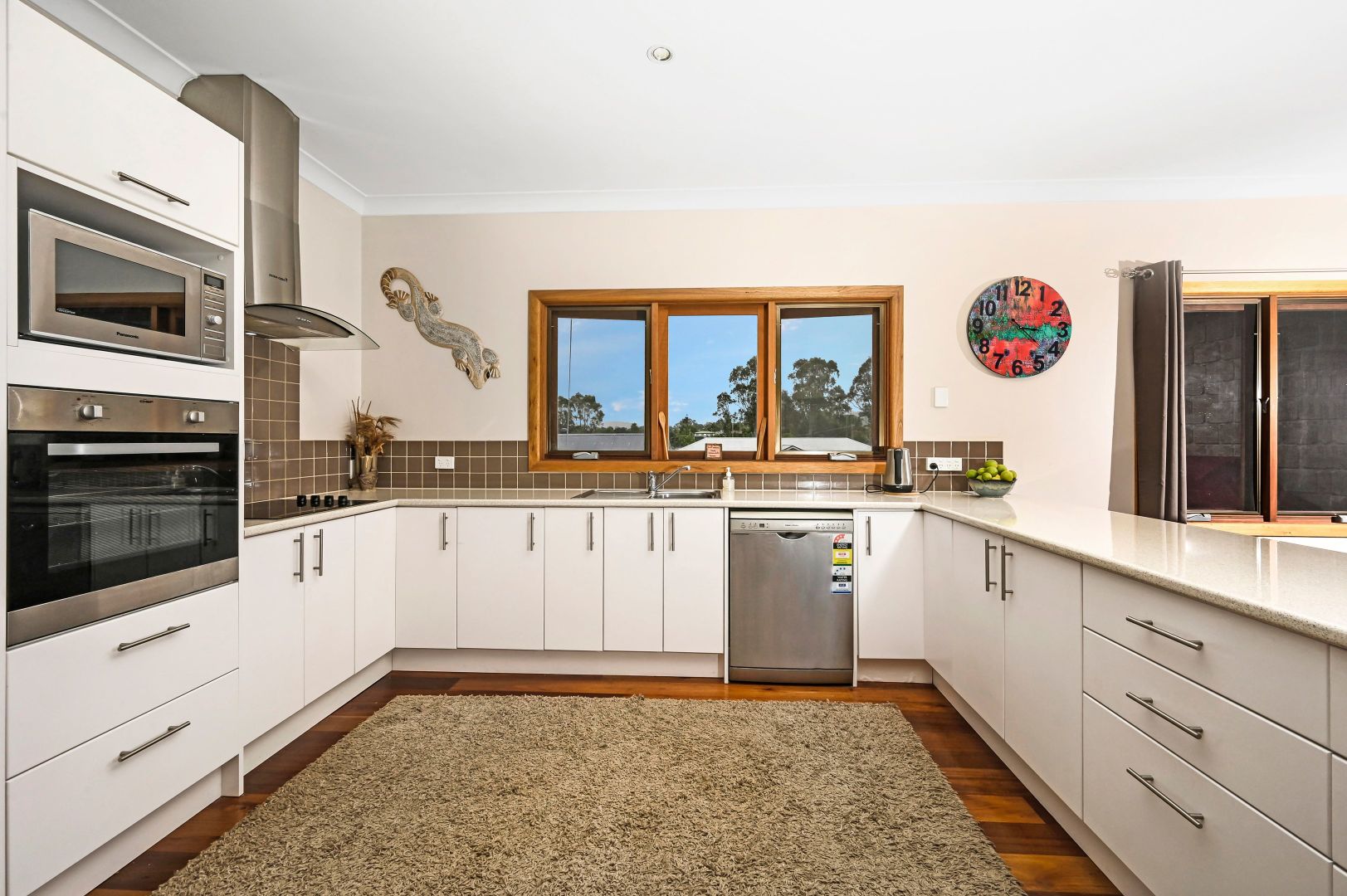 17 Nicholls Street, Stroud NSW 2425, Image 2