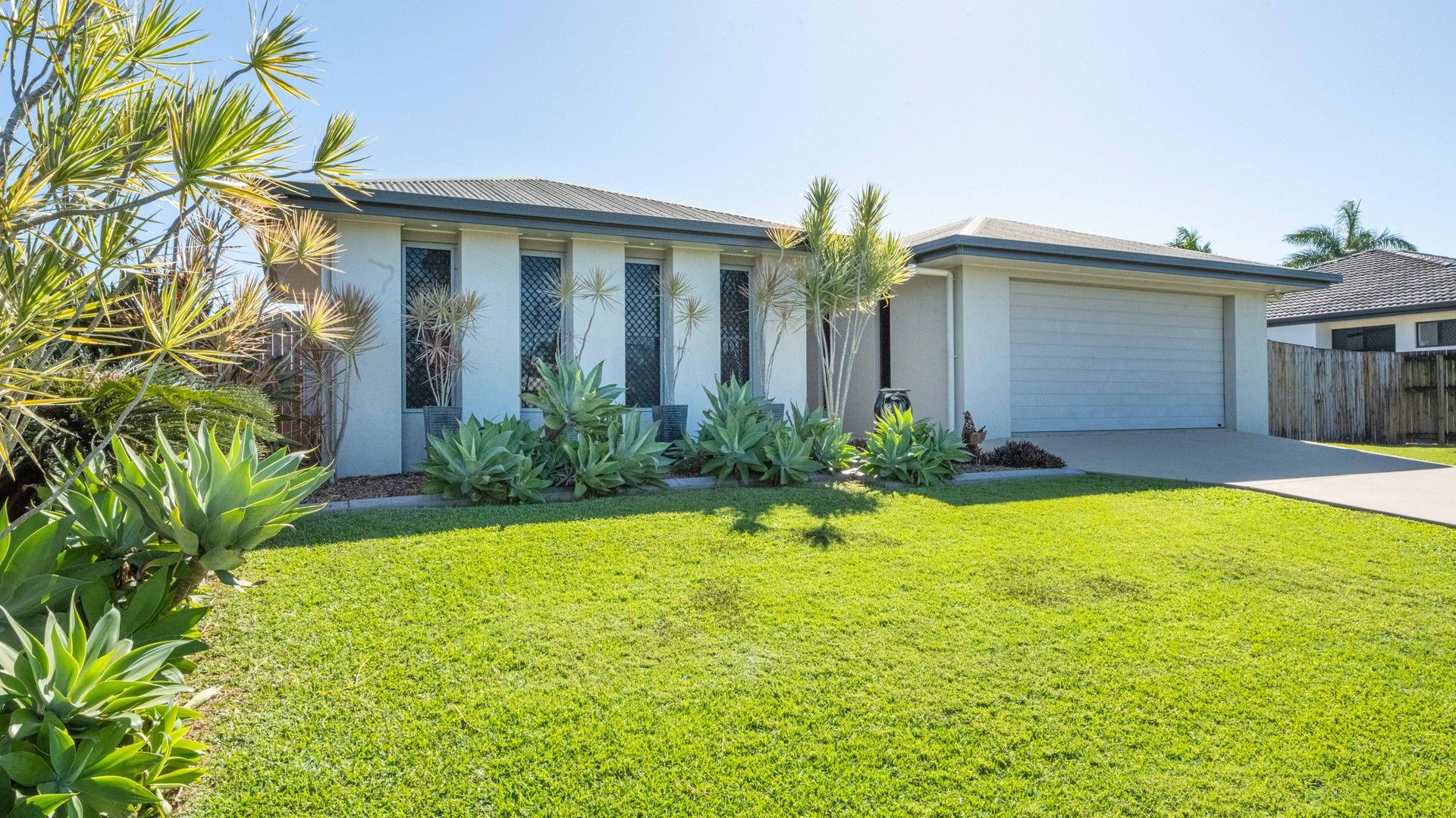 6 Chantilly Court, Glenella QLD 4740, Image 0