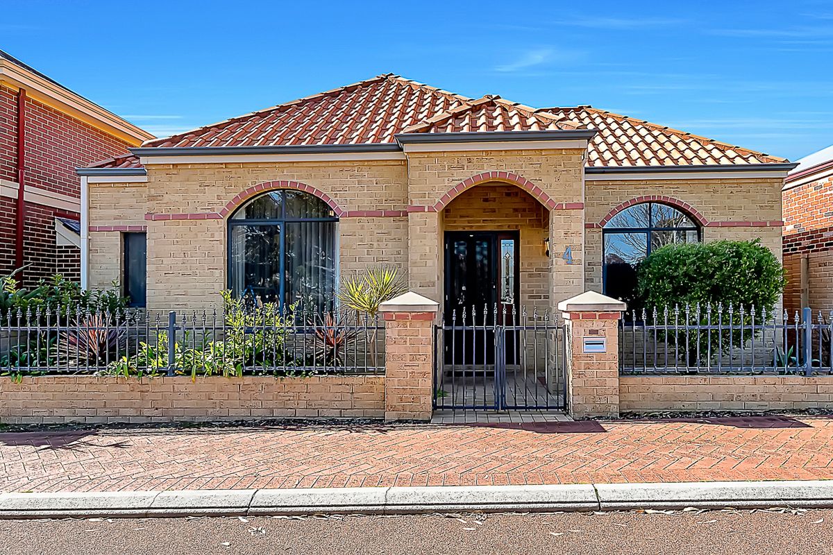 4 bedrooms House in 4 Finchley Terrace JOONDALUP WA, 6027