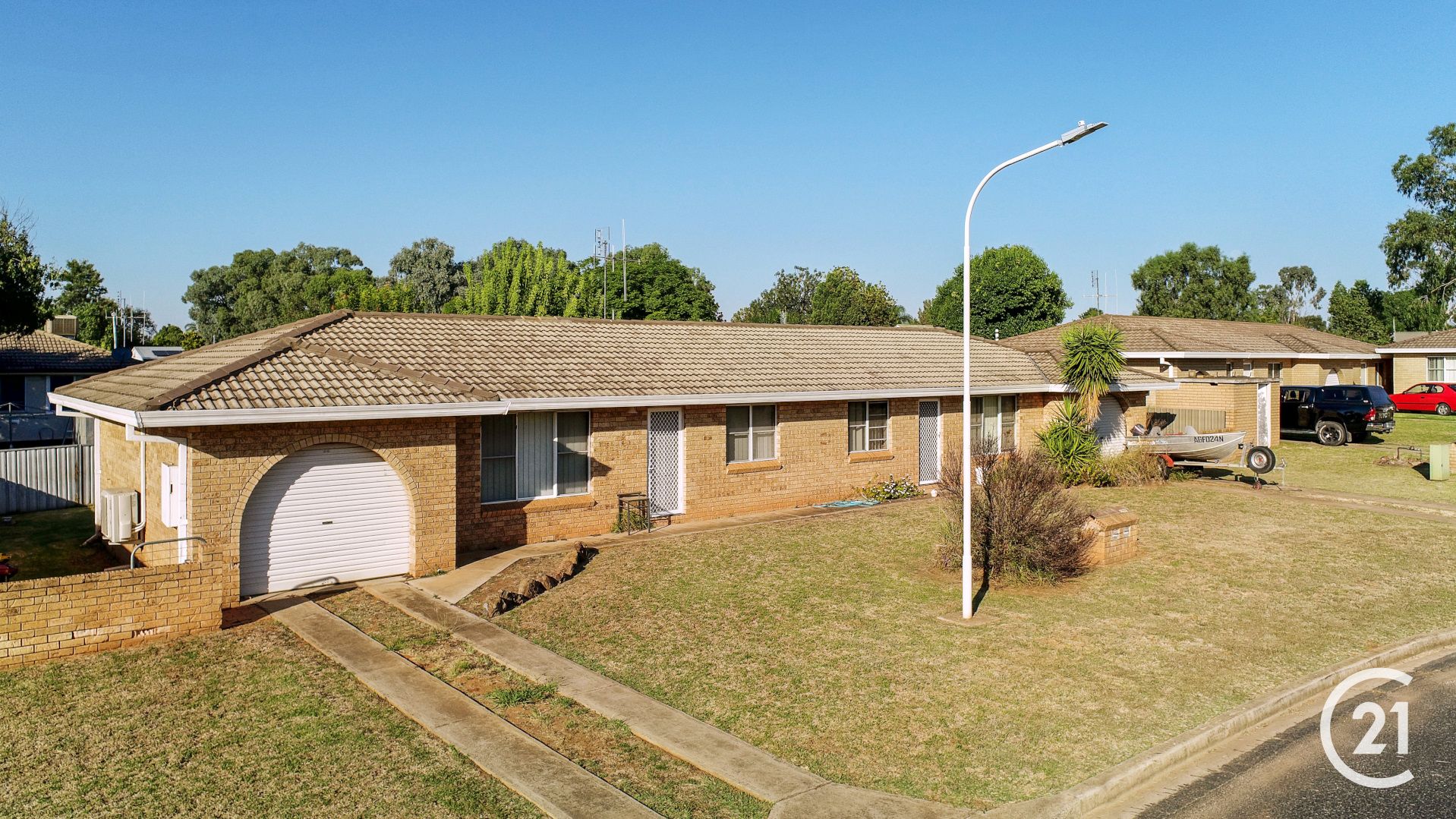 18A-18B and 20A-20B Coolabah Street, Forbes NSW 2871, Image 2