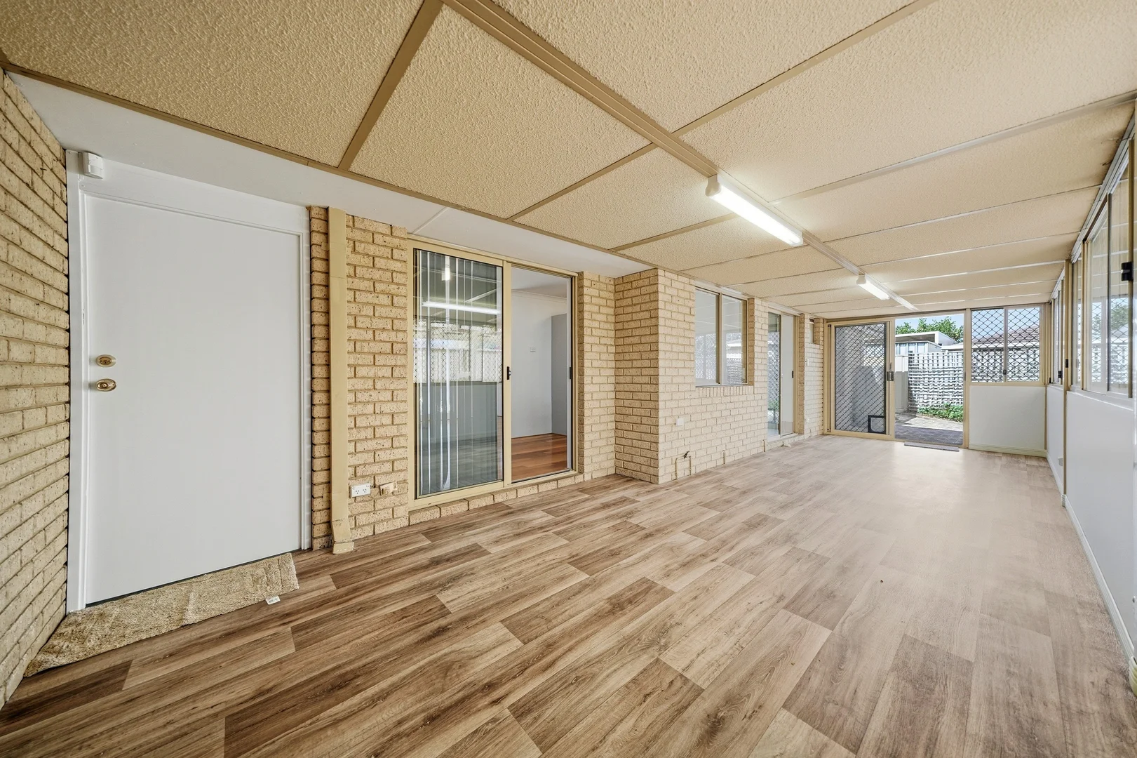 Additional image 18 of 9/12 Farnaby Lane, Beckenham WA 6107