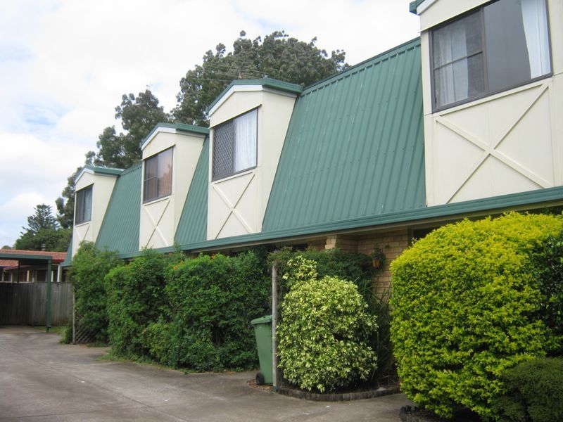 2 bedrooms Apartment / Unit / Flat in 1/4 Garget Street EAST TOOWOOMBA QLD, 4350