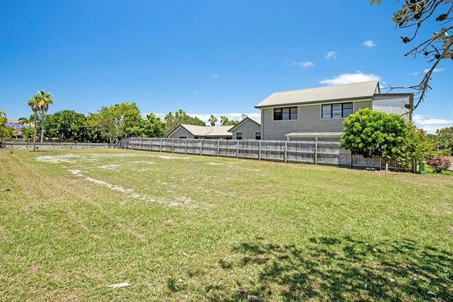 Picture of 27 Lakedrive Crescent, MARCOOLA QLD 4564