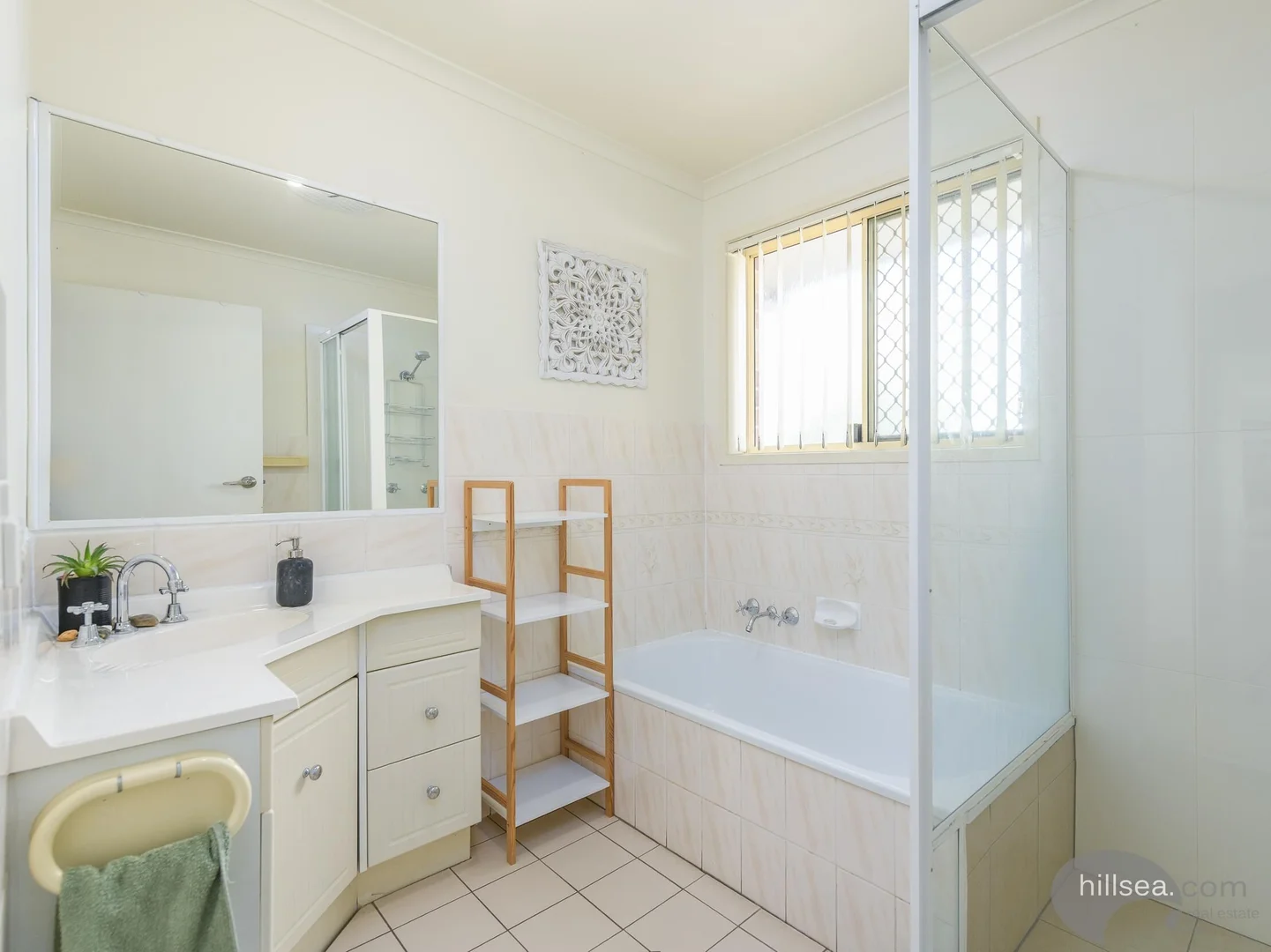 Additional image 9 of 4 Dalby Court, Helensvale QLD 4212