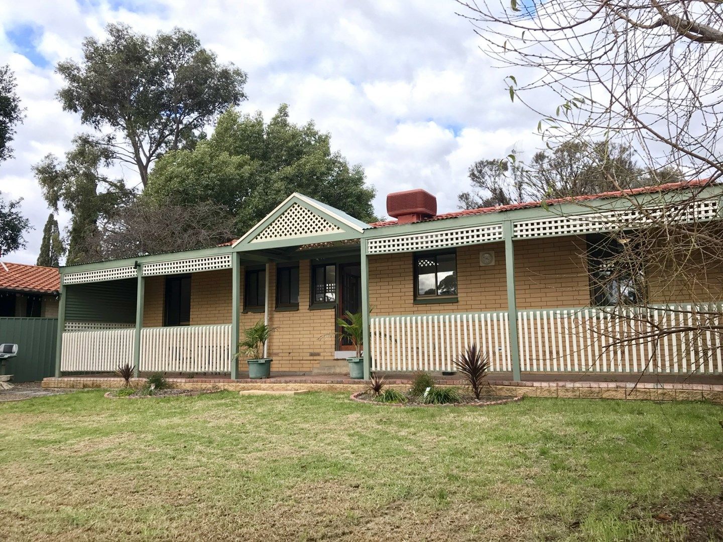 16 Dulkara Avenue, Craigmore SA 5114, Image 0