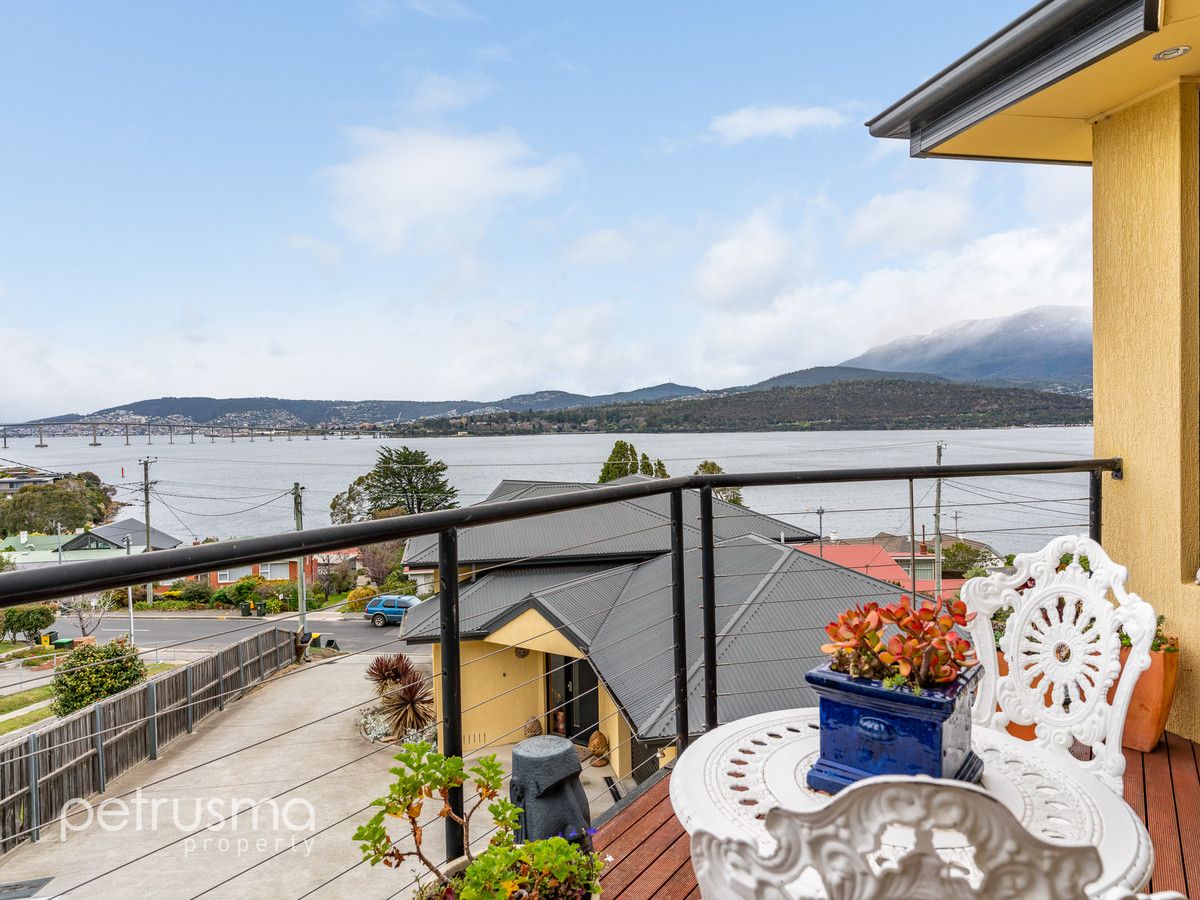 2/168 Derwent Avenue, Lindisfarne TAS 7015, Image 2