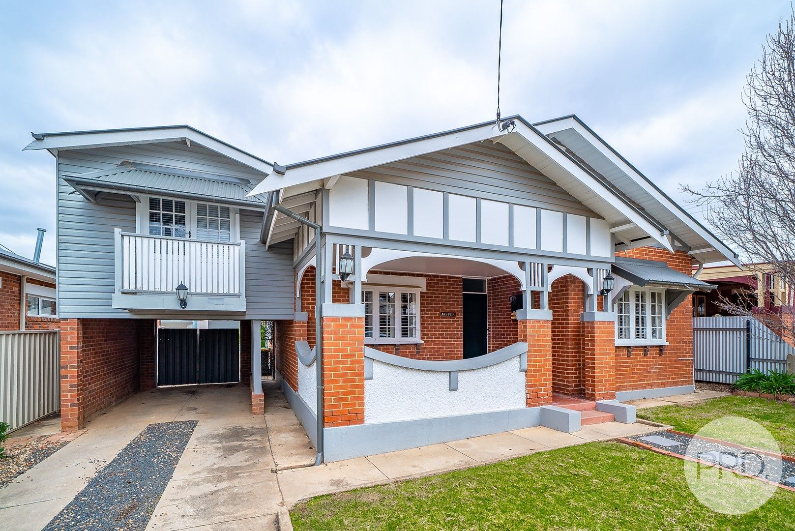 19 Inverary Street, Turvey Park NSW 2650, Image 0