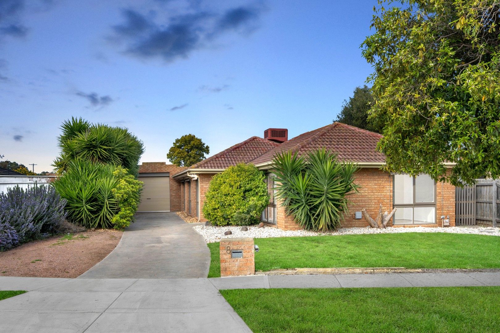 3 bedrooms House in 8 Intervale Drive WYNDHAM VALE VIC, 3024