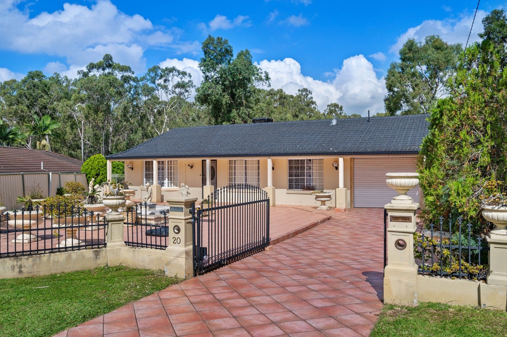 3 bedrooms House in 20 Watson Street COLLINGWOOD PARK QLD, 4301