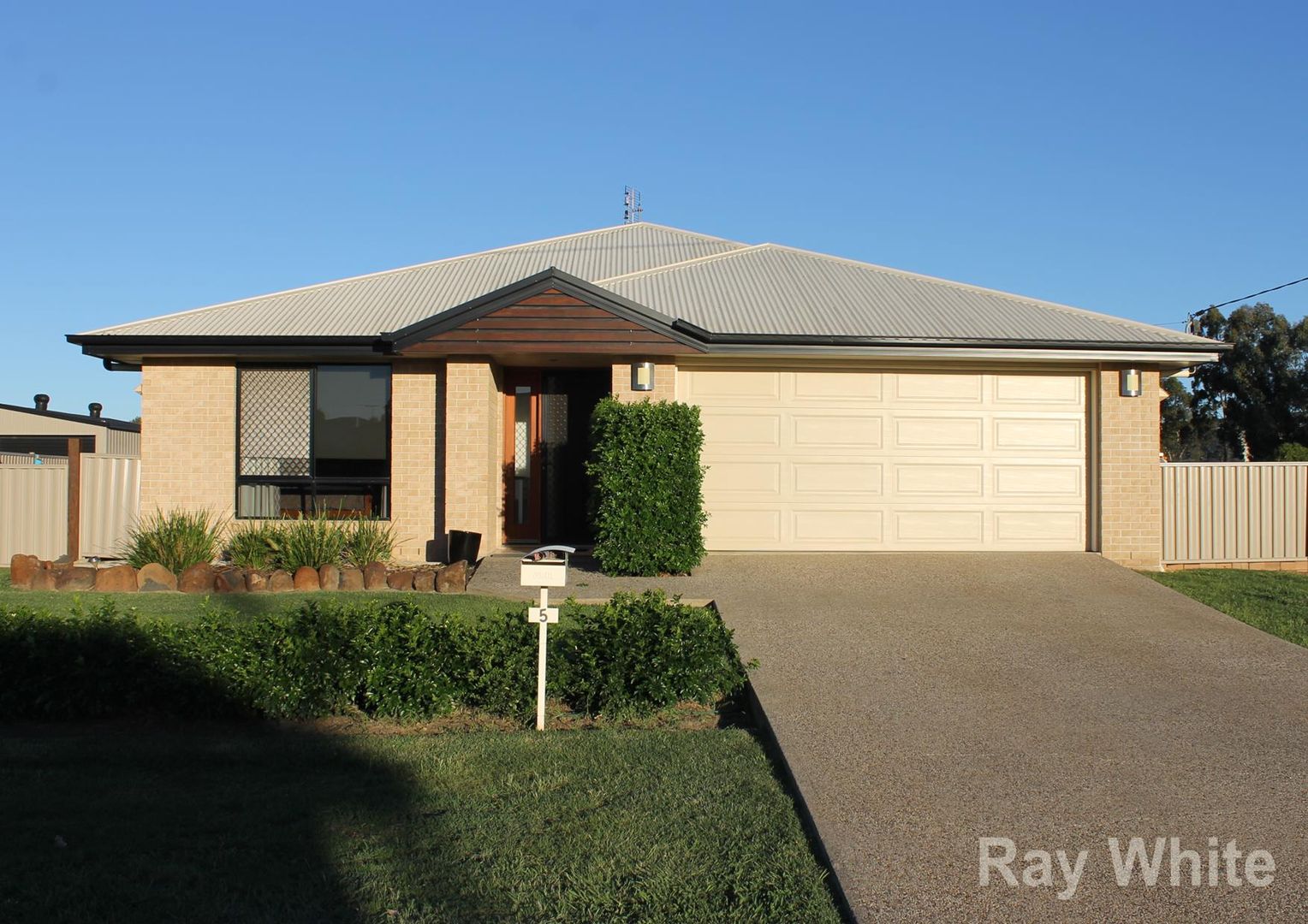 5 Sullivan Crescent, Dalby Property History & Address Research Domain
