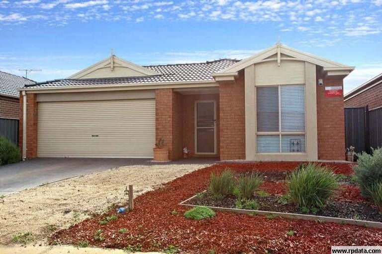 4 bedrooms House in 14 Harrington Avenue TARNEIT VIC, 3029