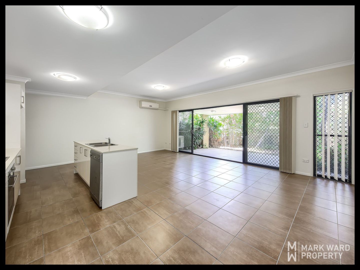 106/35 Hamilton Road, Moorooka QLD 4105, Image 2