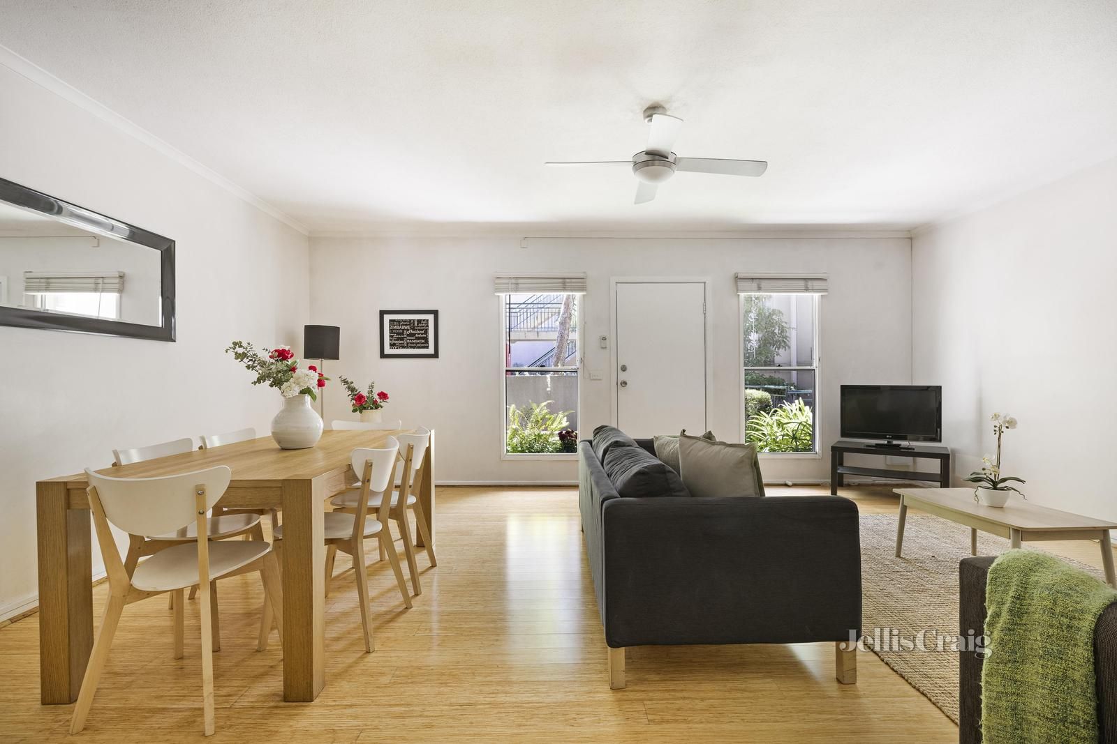 2 bedrooms Apartment / Unit / Flat in 16/75 Drummond Street CARLTON VIC, 3053