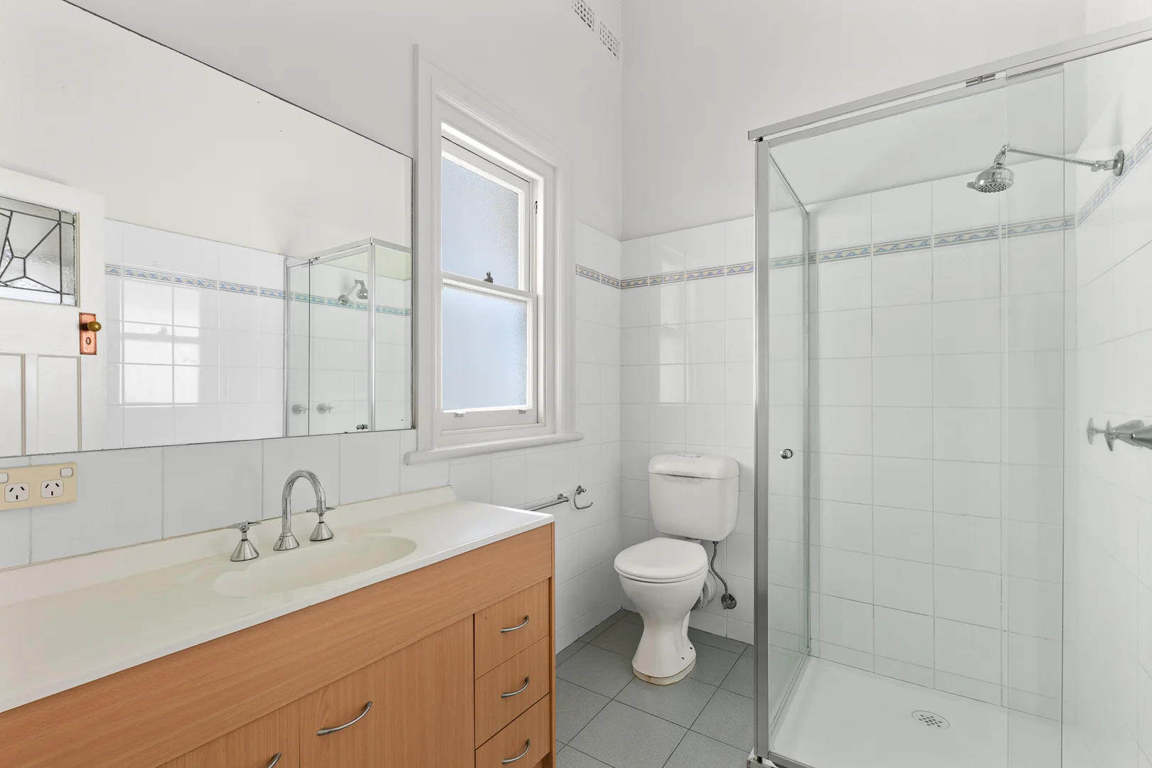 Additional image 5 of 2/194 Page St, Middle Park VIC 3206