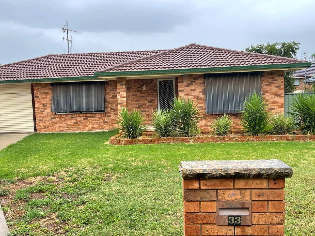 33 Glenhaven Avenue, Parkes NSW 2870, Image 0